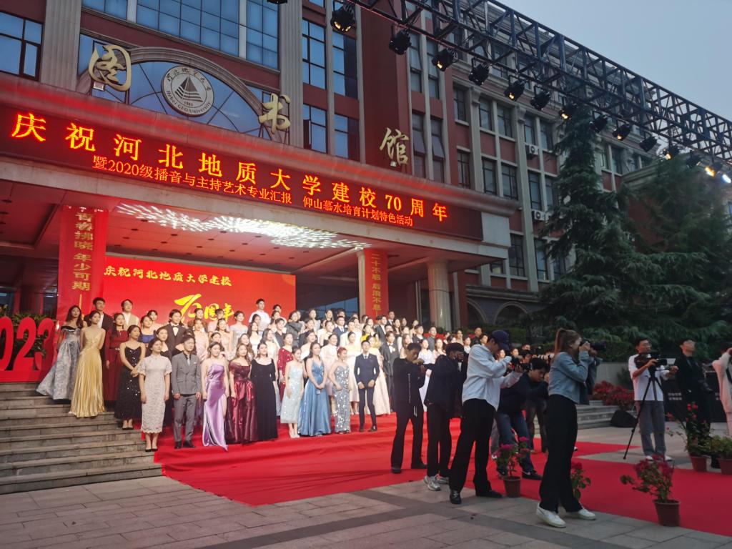 微信图片_20231013150955.jpg 微信图片_20231013150955.jpg